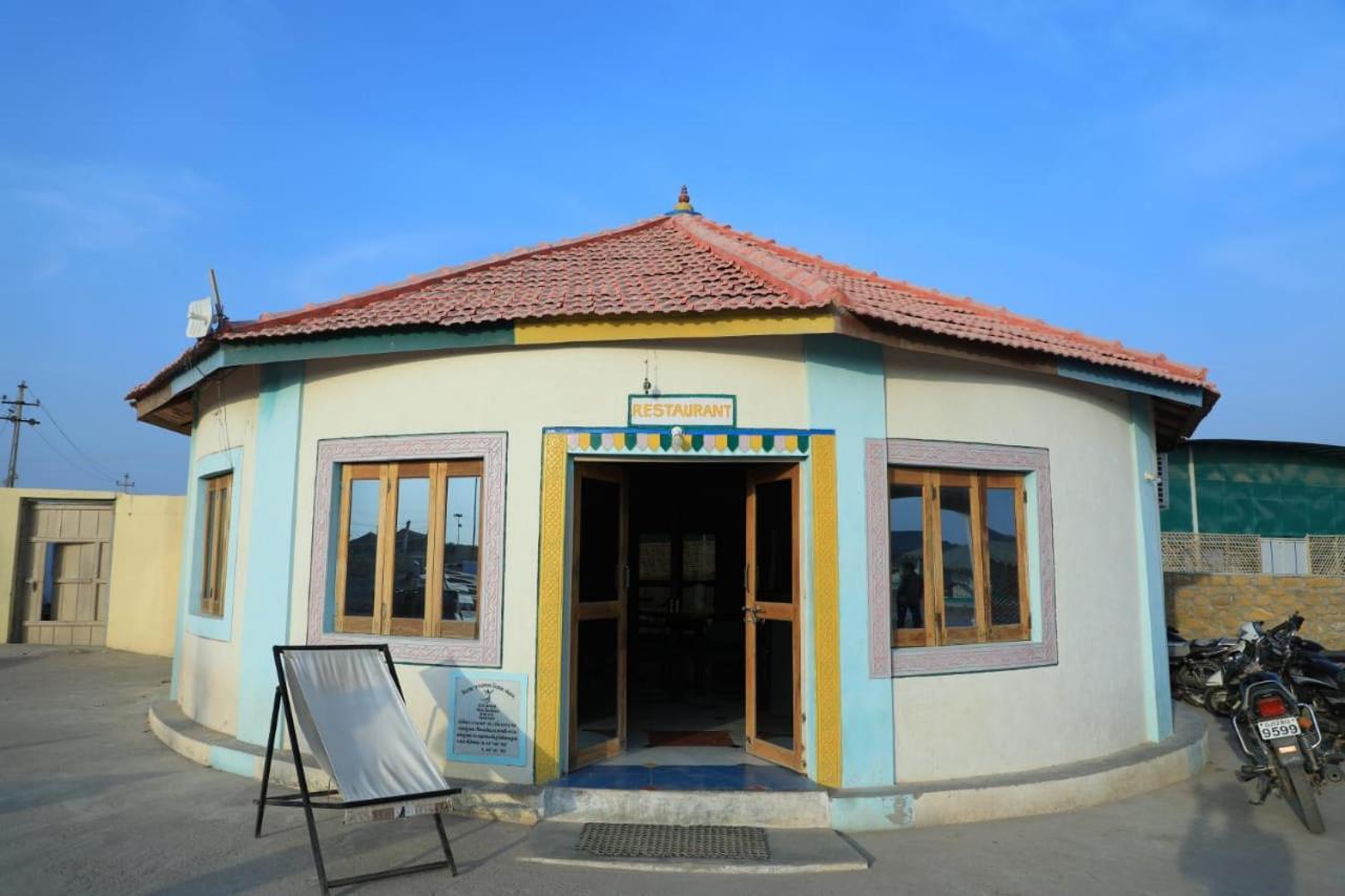 Dholavira Hotel Rann Of Kachchh מראה חיצוני תמונה