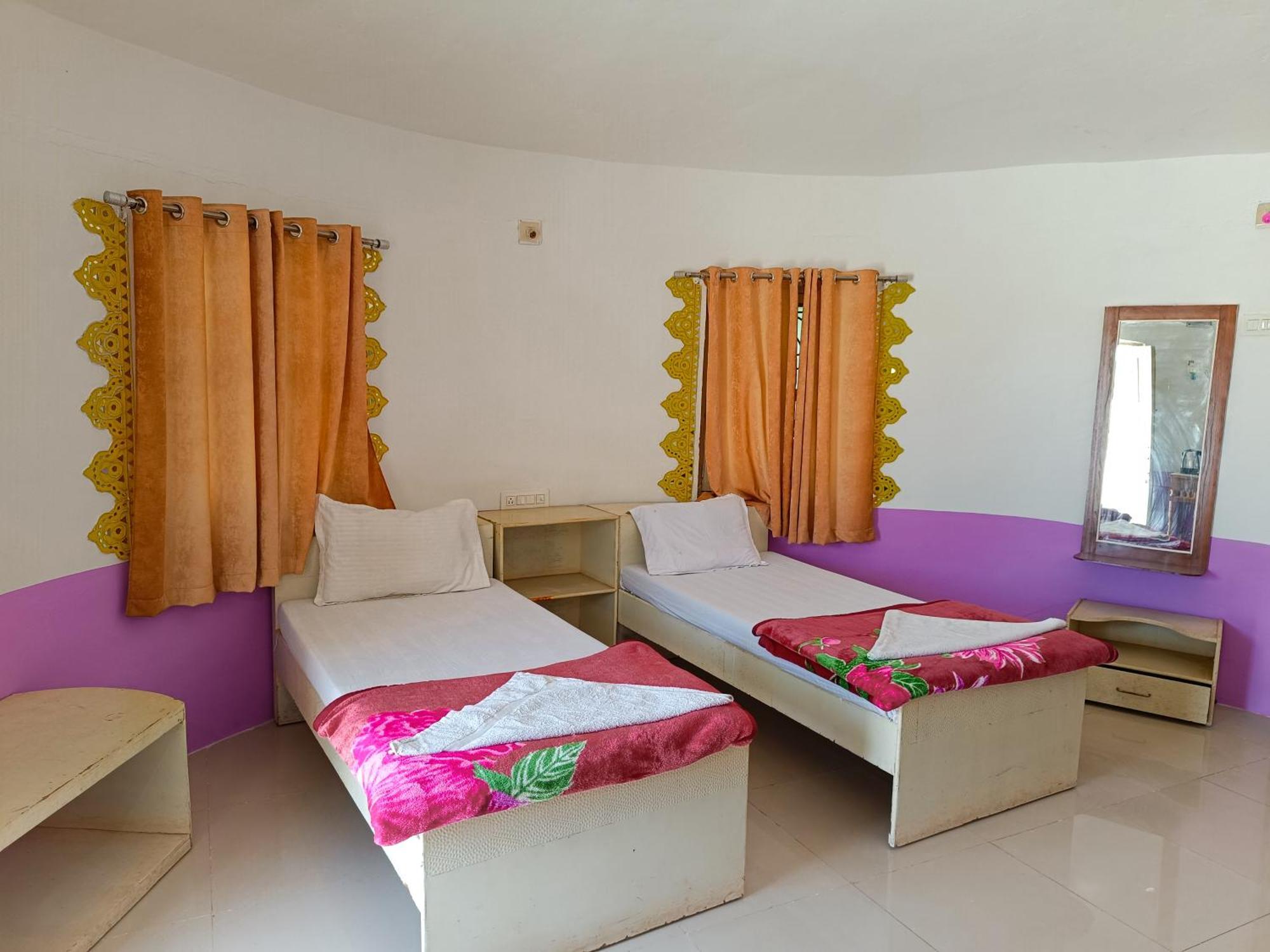 Dholavira Hotel Rann Of Kachchh מראה חיצוני תמונה