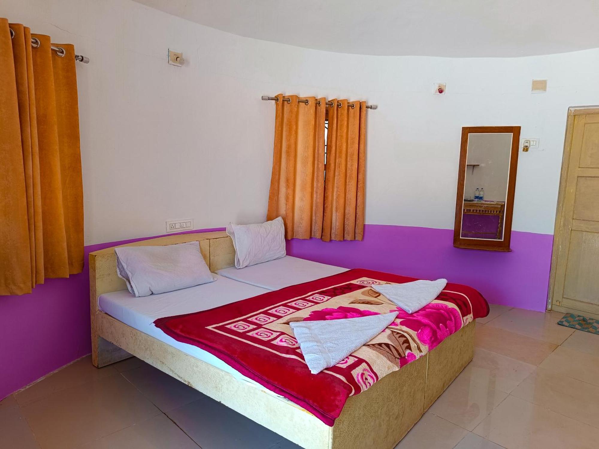Dholavira Hotel Rann Of Kachchh מראה חיצוני תמונה