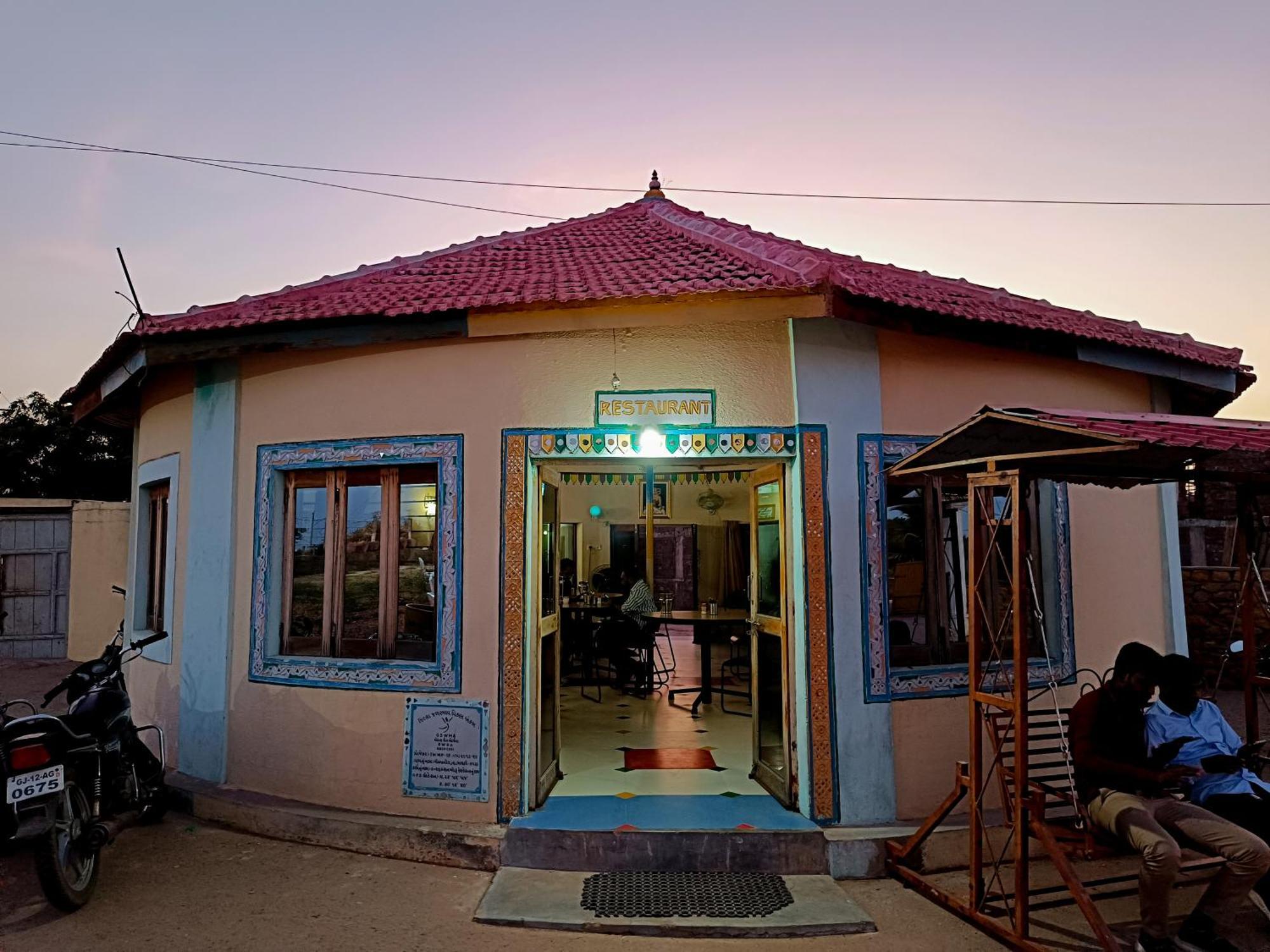 Dholavira Hotel Rann Of Kachchh מראה חיצוני תמונה